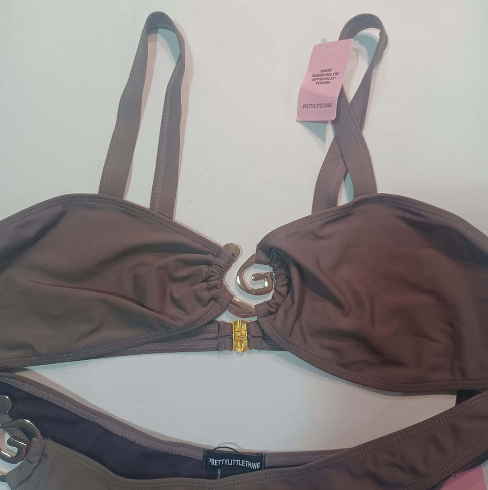 PrettyLittleThing Chocolate Bikini with Gold Detail - Picture 3 of 5